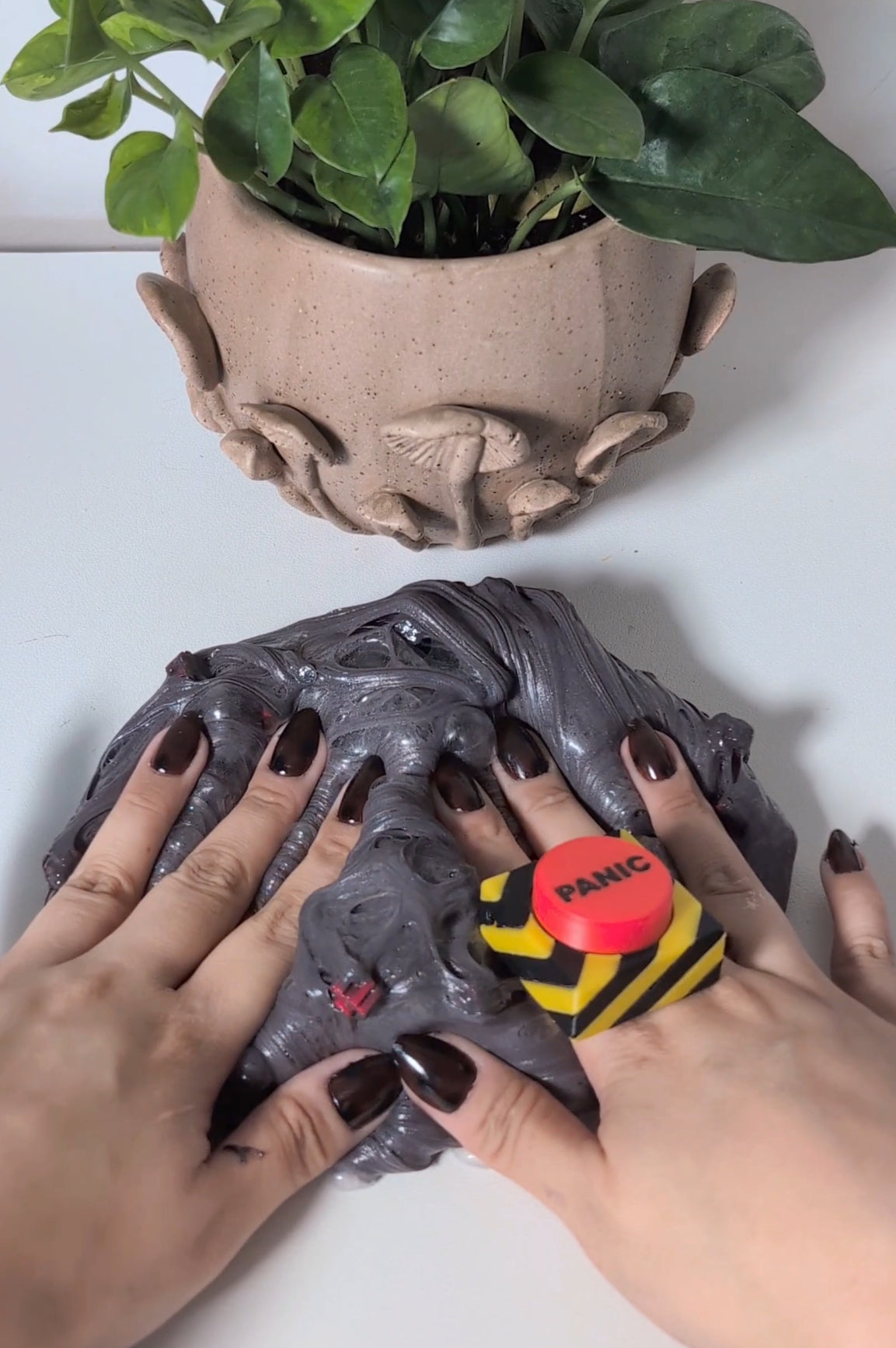 Panic! At The Disco Blockbead Slay Slime (10.5 oz)